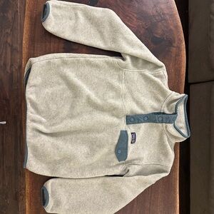 Patagonia Men's Beige and Gray Crewneck Sweater